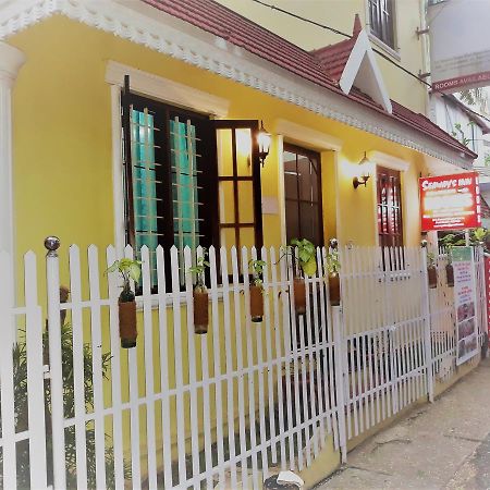 Seaway'S Inn Kochi Exterior photo